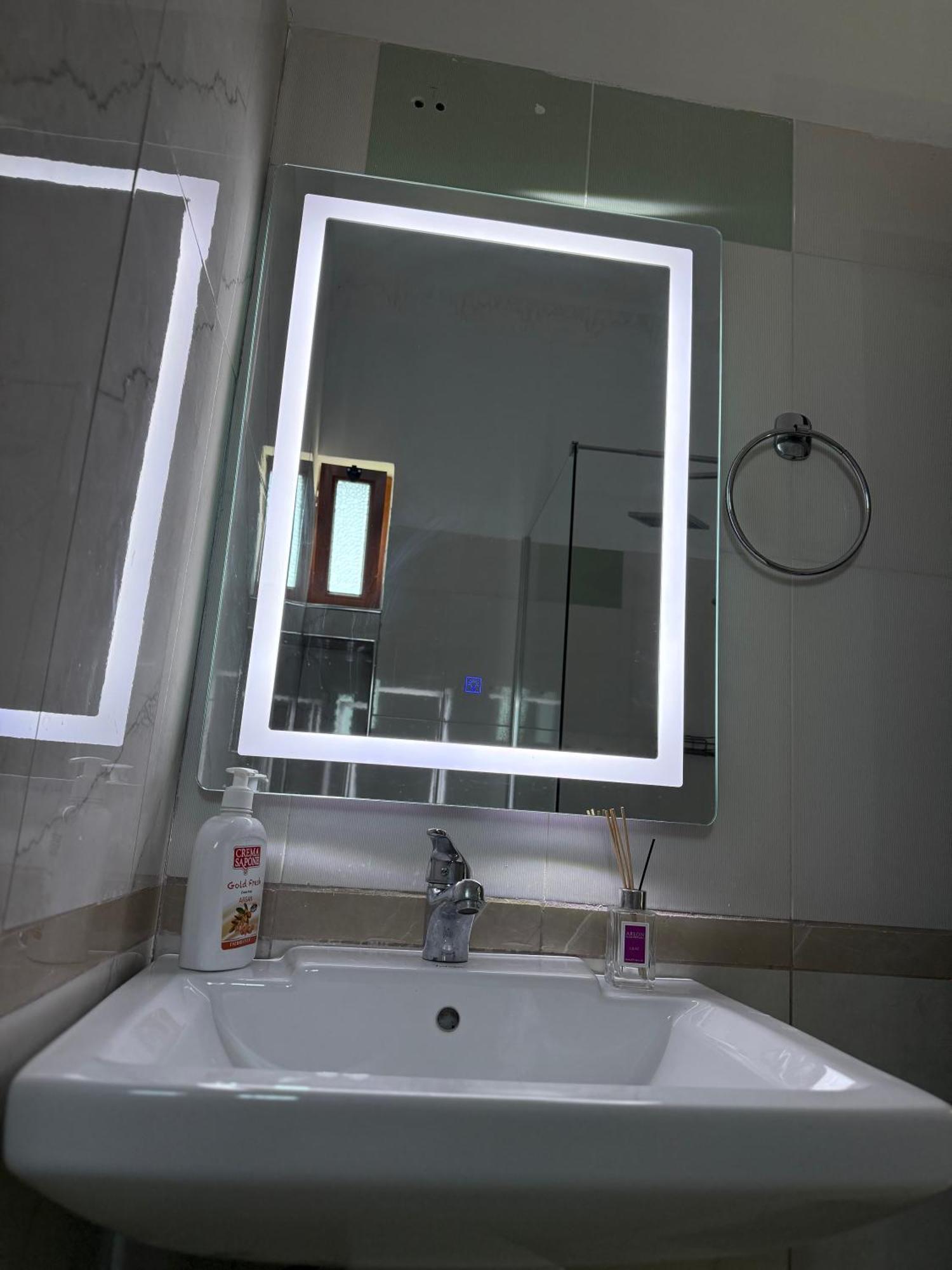 Anel'S Guesthouse Berat Exterior foto
